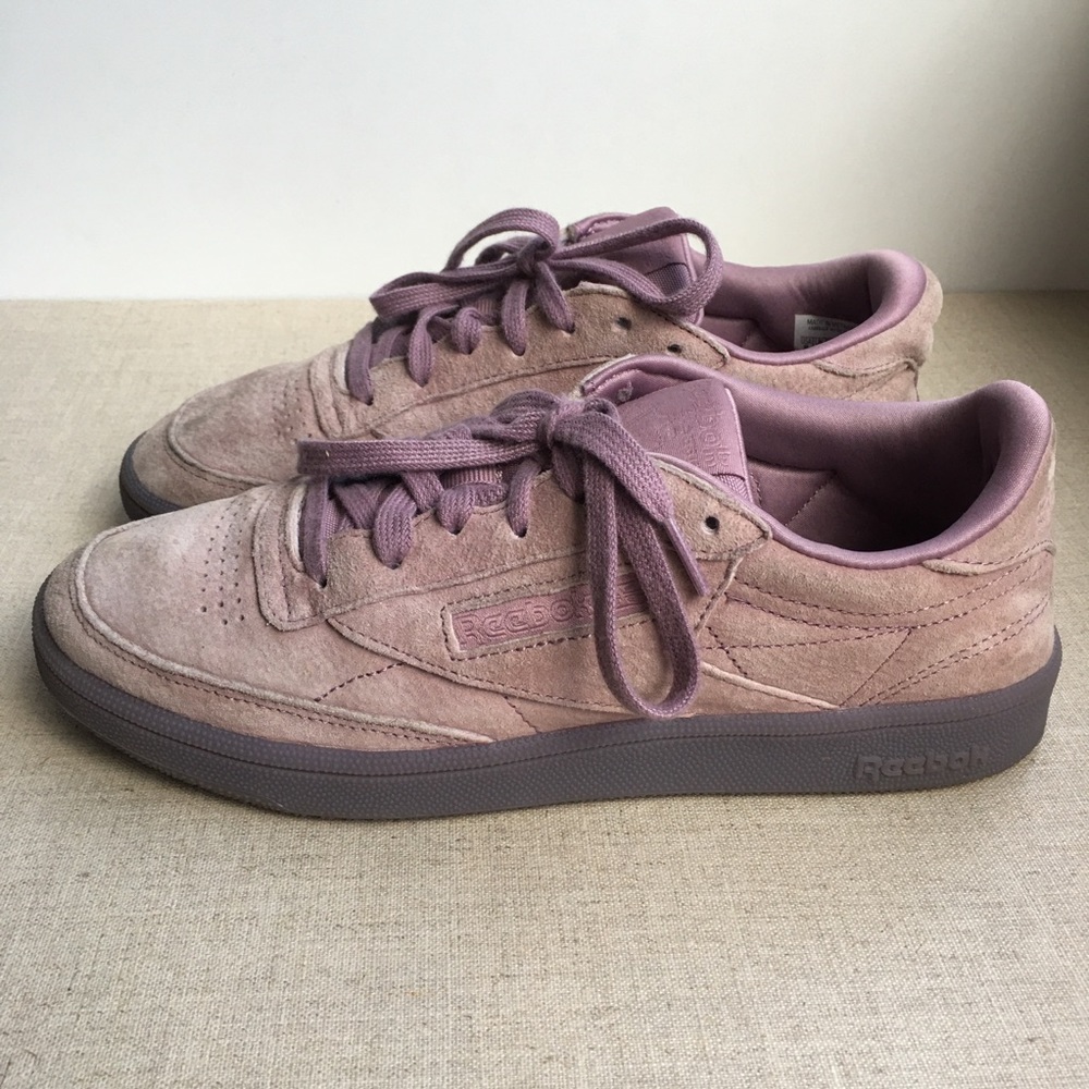Reebok Women US 8 Dusty Pink Lace-Up Sneakers